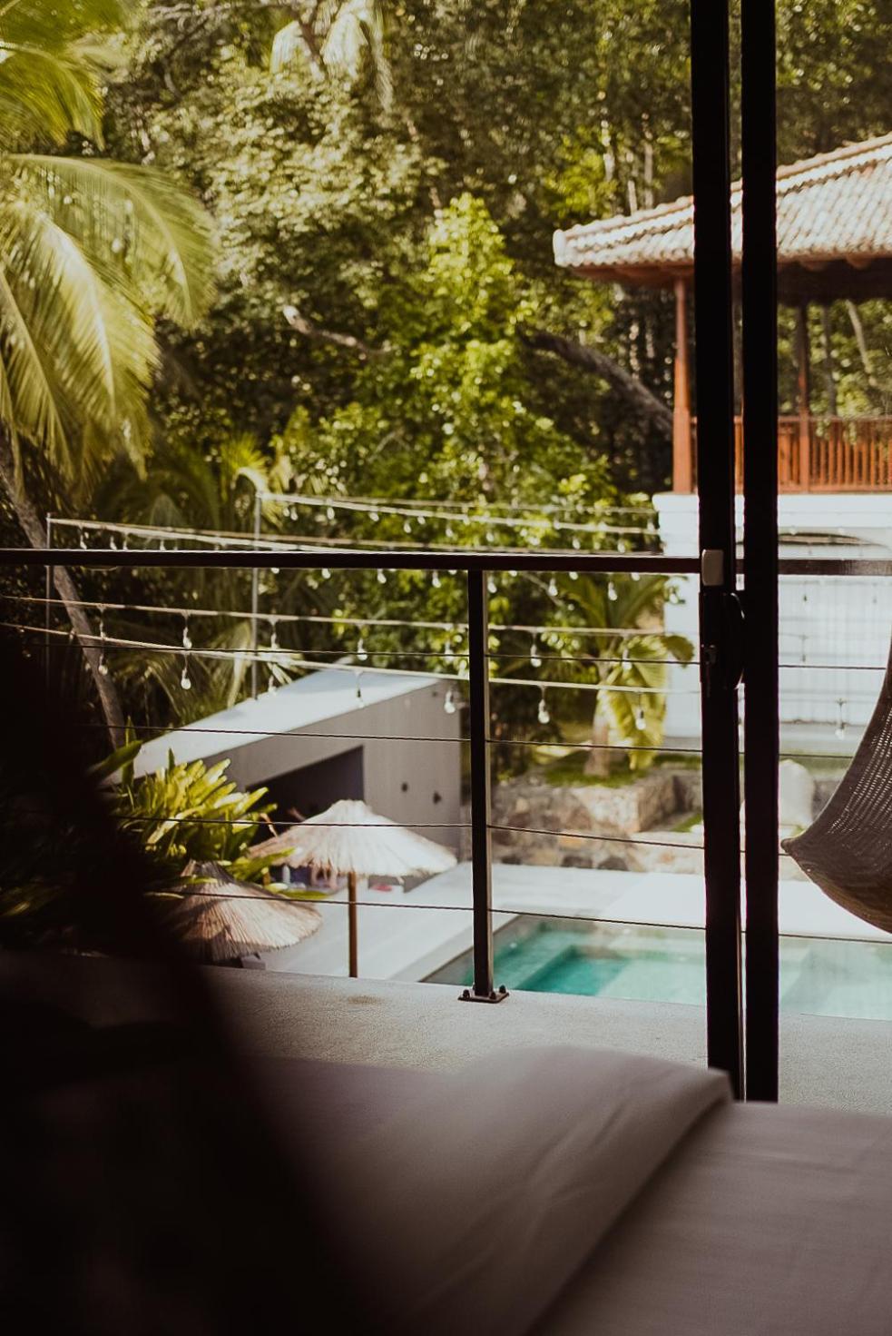 The Salty Pelican Yoga & Surf Retreat Dikwella Eksteriør bilde